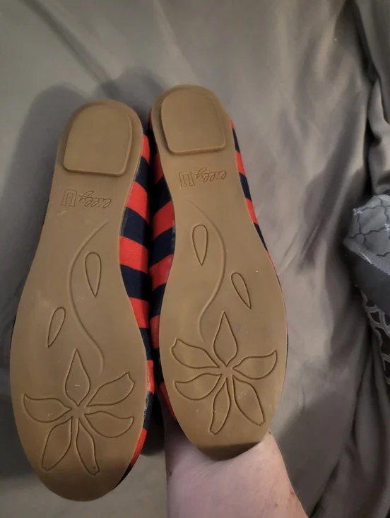 NWOT Red and Navy Striped Women’s Ballet Flats - Picture 4 of 7